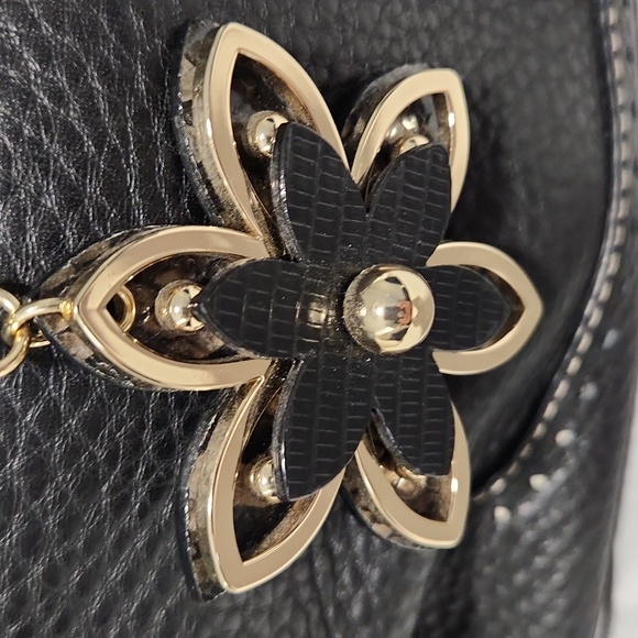 FREE With Purchase - Picture 5 of 7